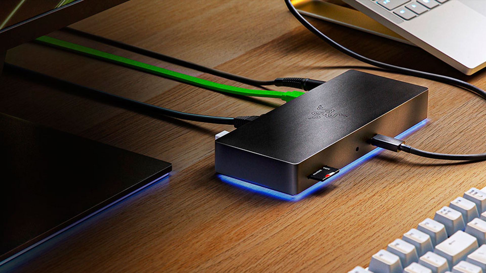 RAZER THUNDERBOLT 4 DOCK CHROMA Anuncio 1